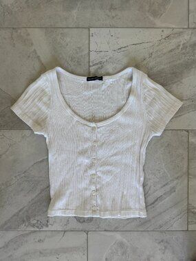 LIKE NEW Brandy Melville White Ribbed Button Down Short Sleeve Top